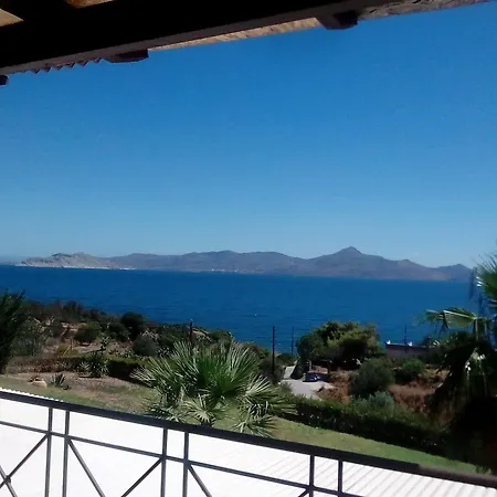 Cavo Petra Hotel